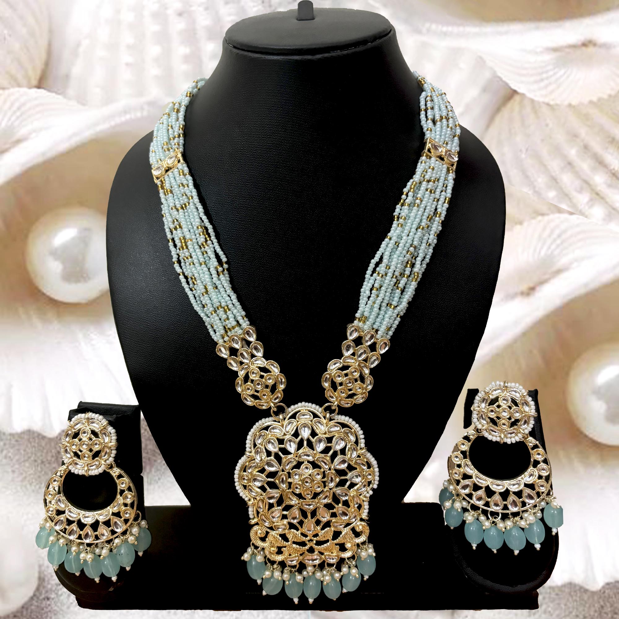 Elegant Kundan Necklace and Earrings Set