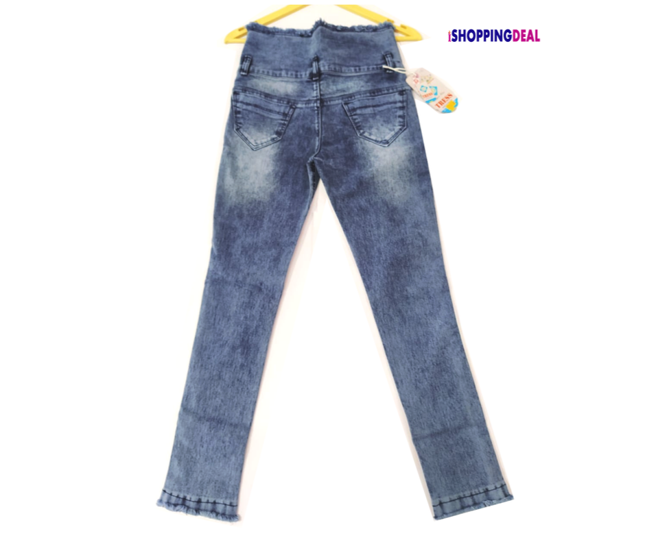 Tress Stretchable, Skinny fit and lining Jeans.